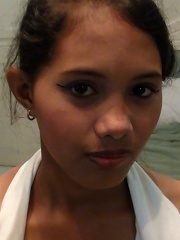 18 year old Filipina babe picked up roadside then fucked