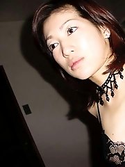 Sexy japanese wife shows her mature body